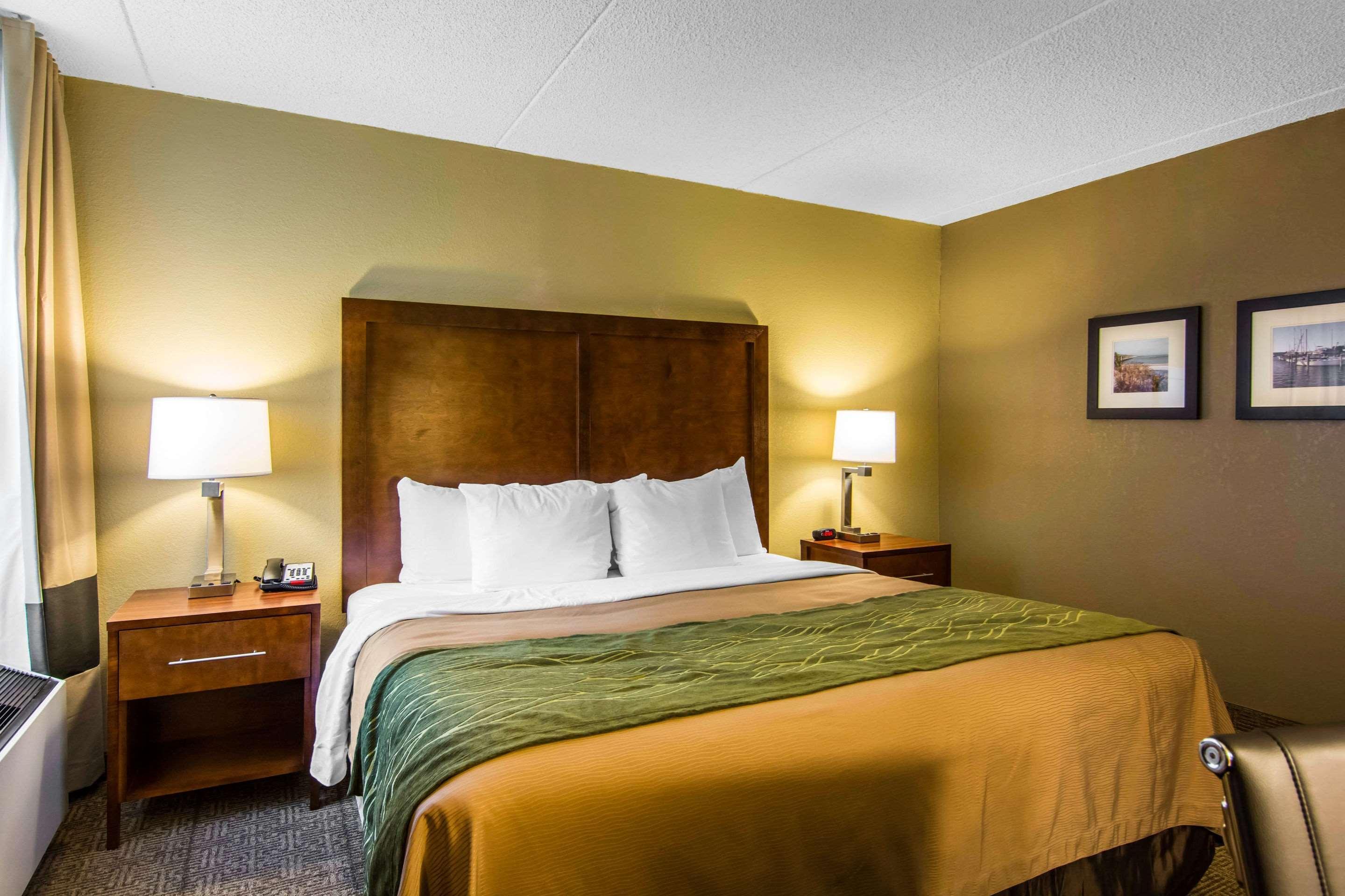 Comfort Inn Newport News-Williamsburg East Экстерьер фото