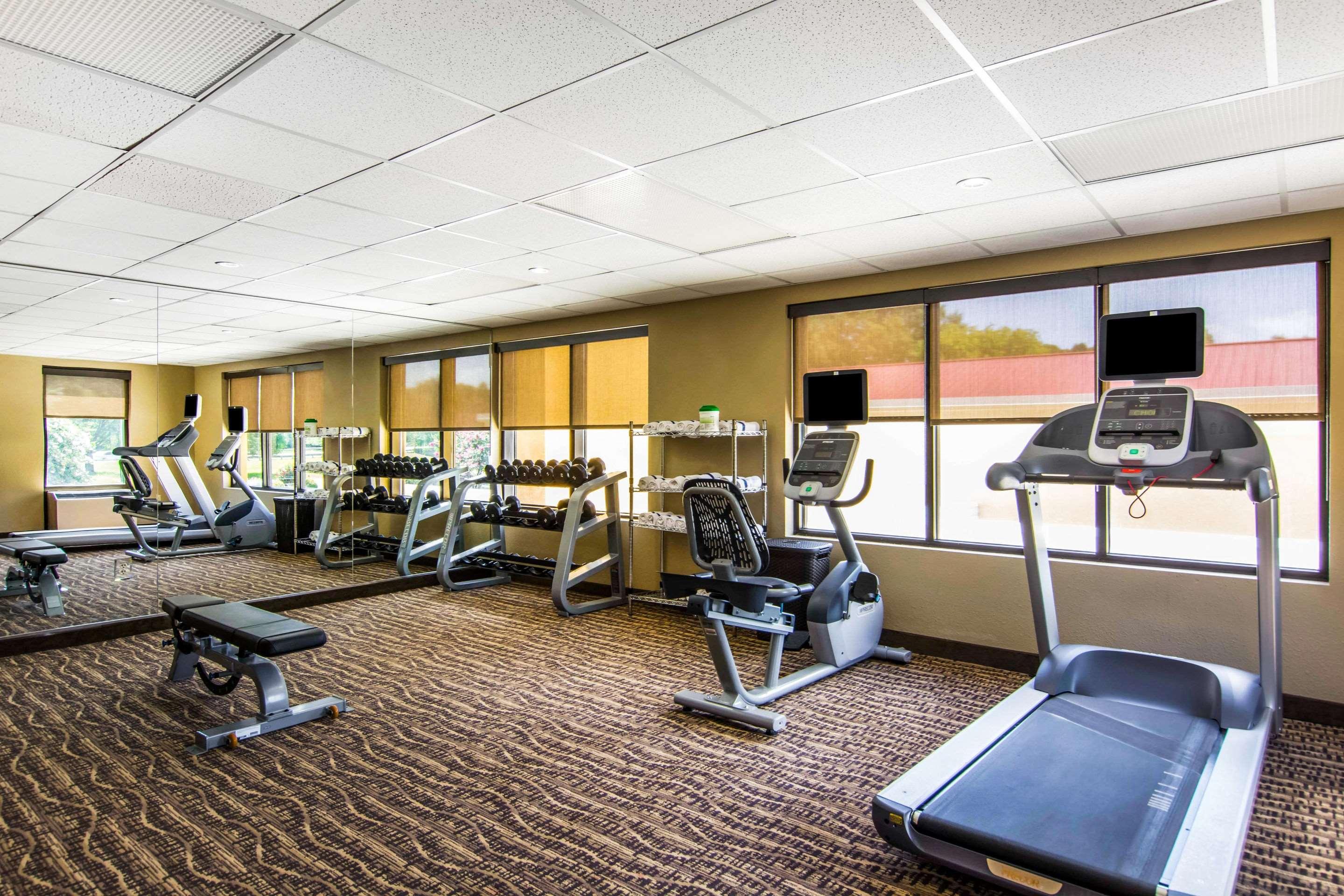 Comfort Inn Newport News-Williamsburg East Экстерьер фото